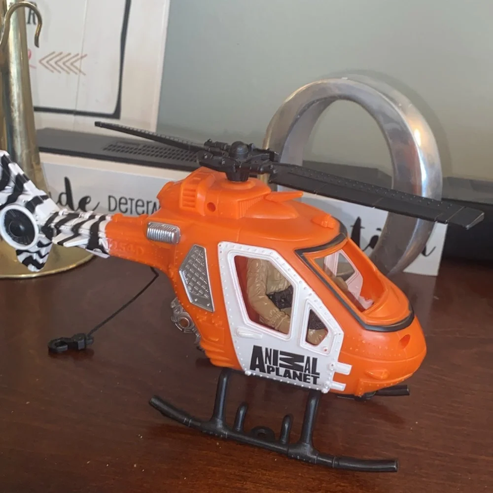 Animal Planet and News Helicopters Children's Kids Toys Lot of 2 Helicopters